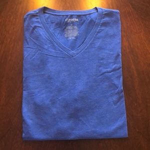 Express Stretch V-Neck Short Sleeved